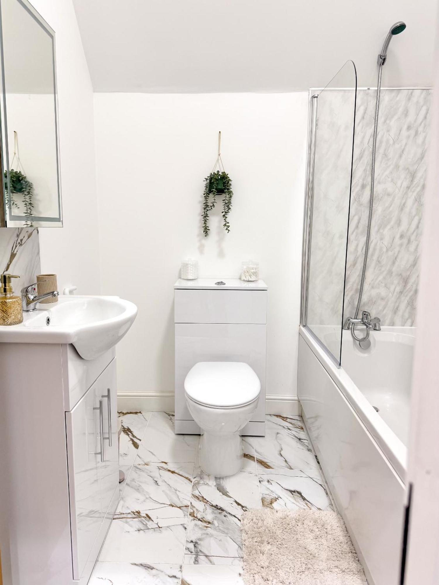The Luxe Haven - Apartment Nottingham City Centre מראה חיצוני תמונה